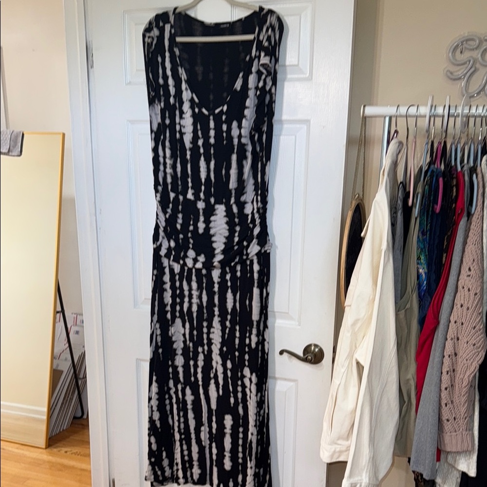 93 TORRID Black and White Tie-Dye Maxi Dress